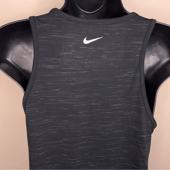 XS NIKE DRI FIT TANK BLACK GREY TOP SLEEVELESS STRETCH ATHLETIC ACTIVEWEAR - Picture 7 of 11